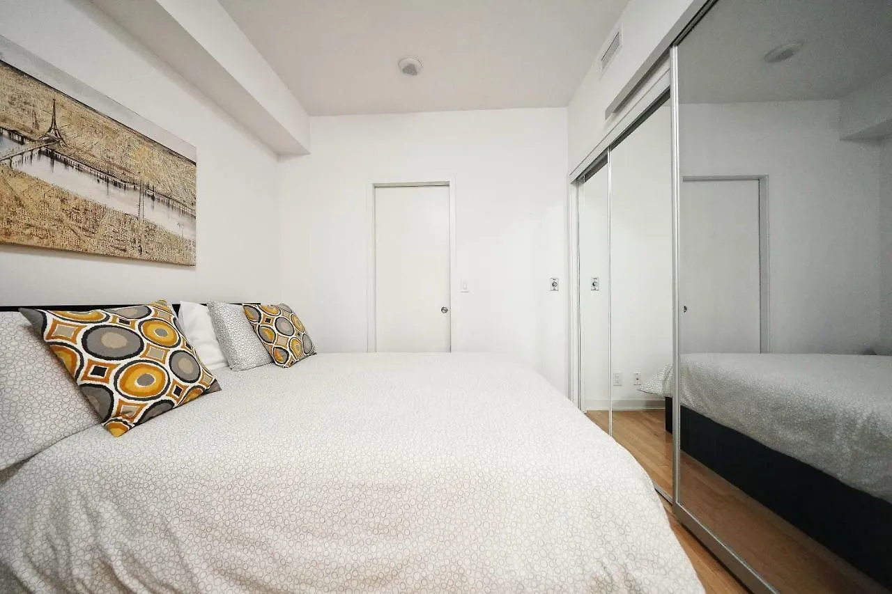The York Boutique Suites Toronto Apartman