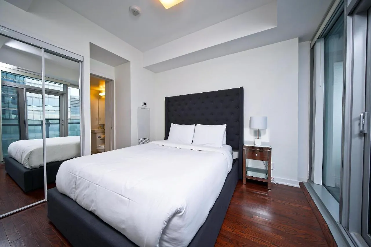 The York Boutique Suites Toronto 0*,